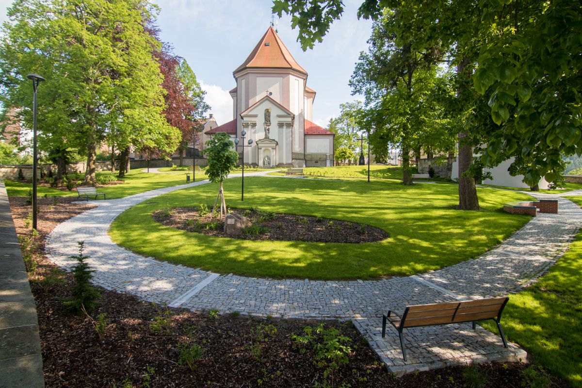 park_4_strom_Olgy_Havlove